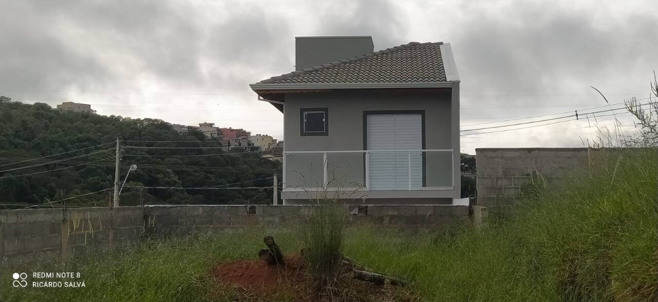 Casa à venda com 2 quartos, 80m² - Foto 17