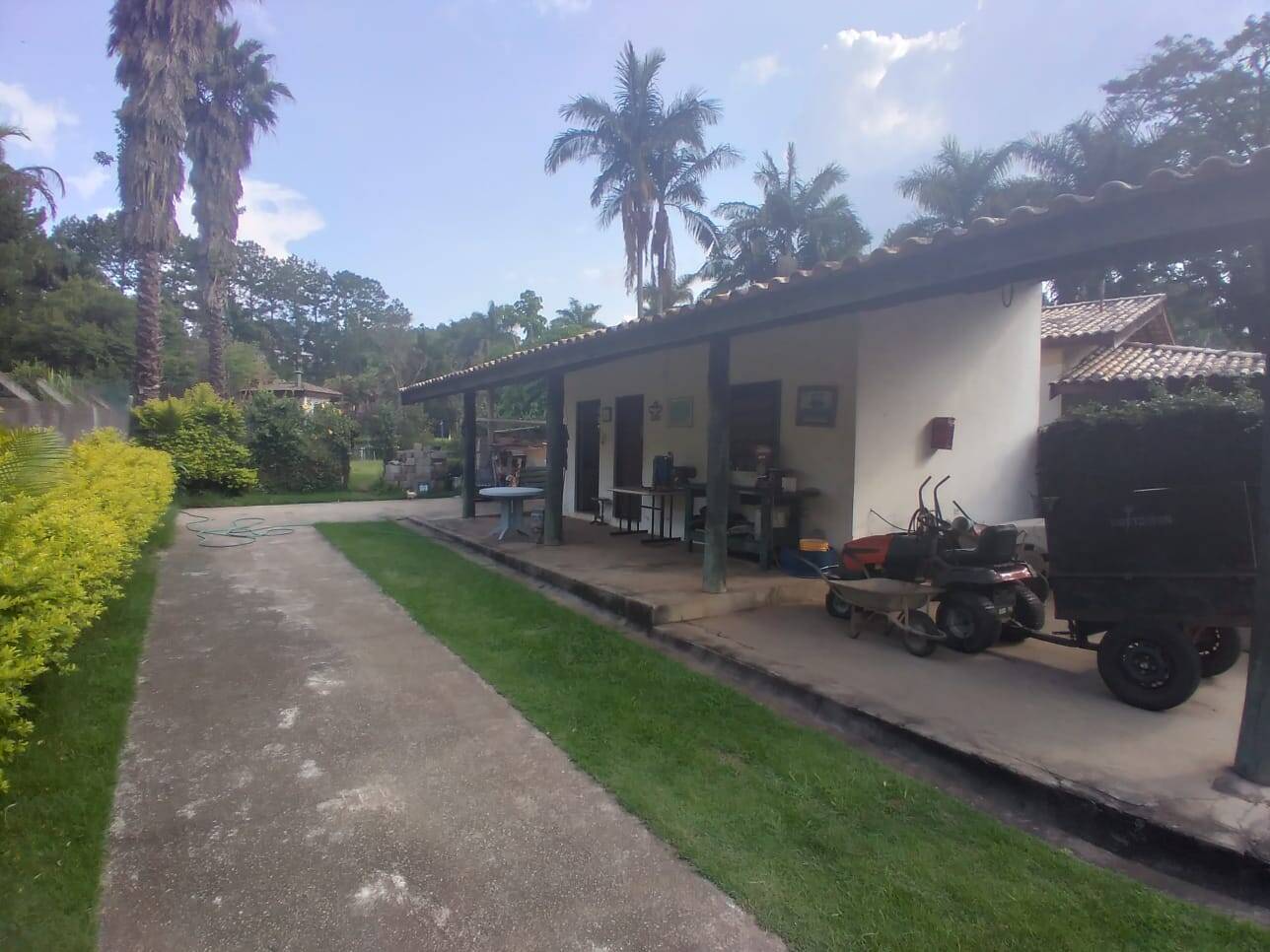 Fazenda à venda com 3 quartos, 400m² - Foto 1