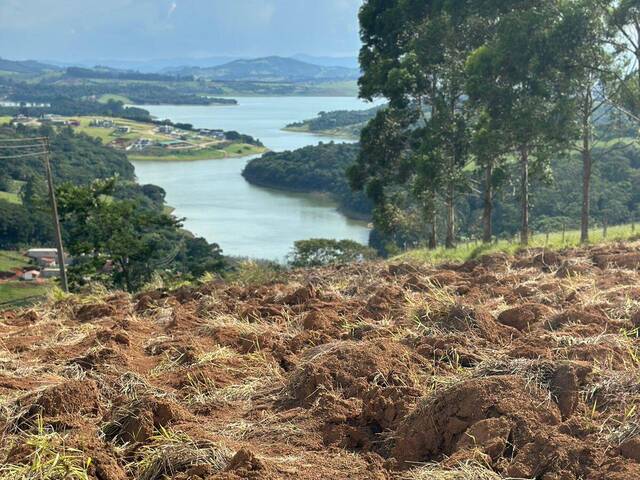 Venda em Garaiuva - Joanópolis