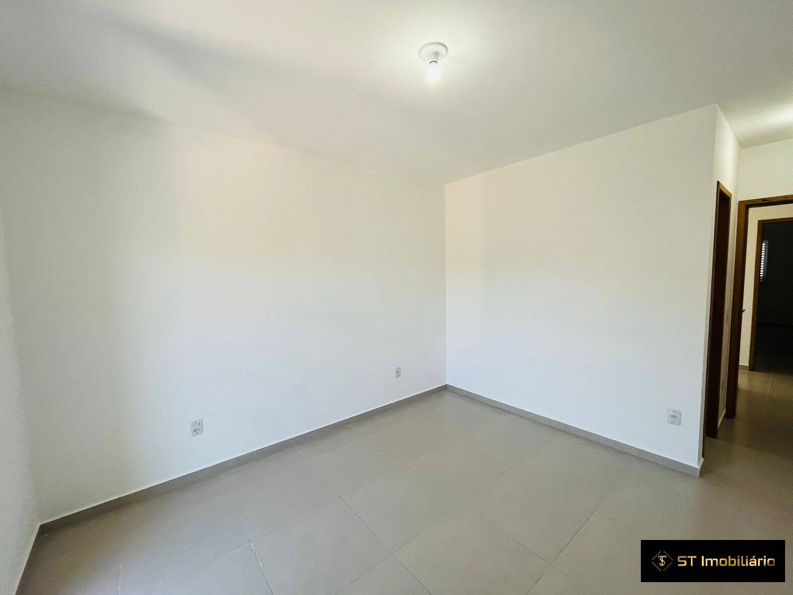 Casa à venda com 2 quartos, 125m² - Foto 10