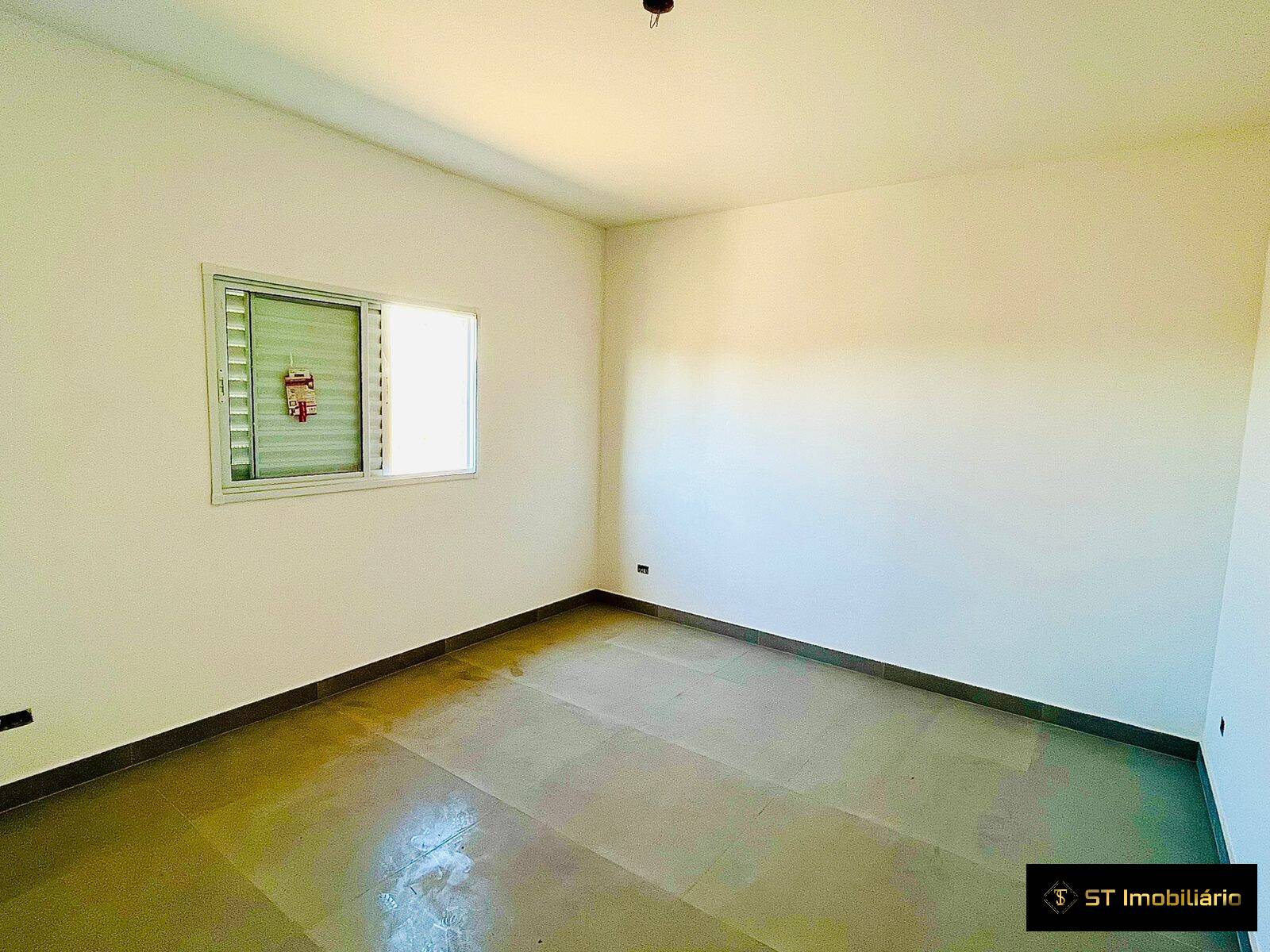 Casa à venda com 2 quartos, 330m² - Foto 11