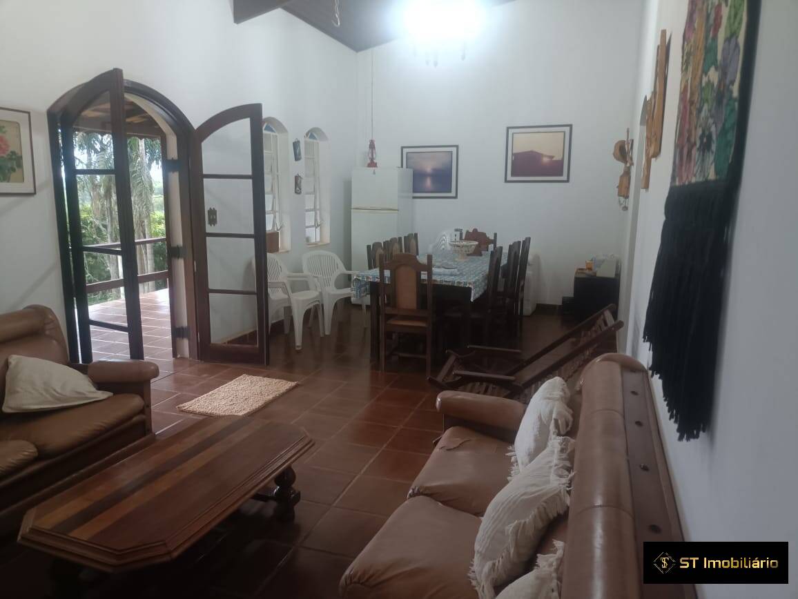 Fazenda à venda com 3 quartos, 200m² - Foto 12