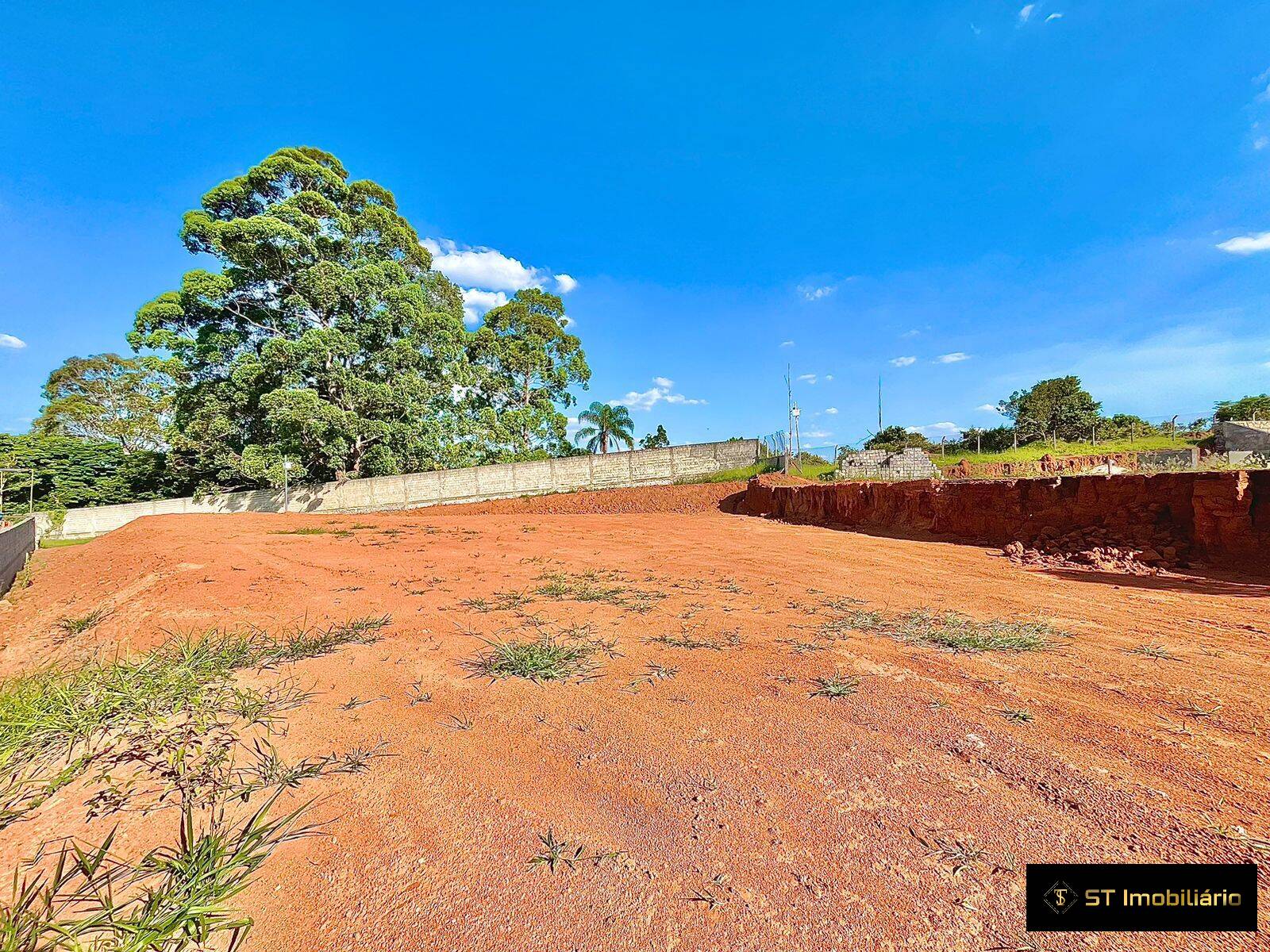 Terreno à venda, 1080m² - Foto 1