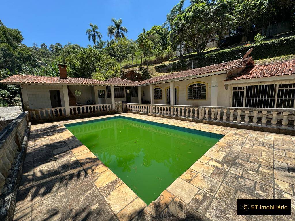 Fazenda à venda com 5 quartos, 314m² - Foto 1