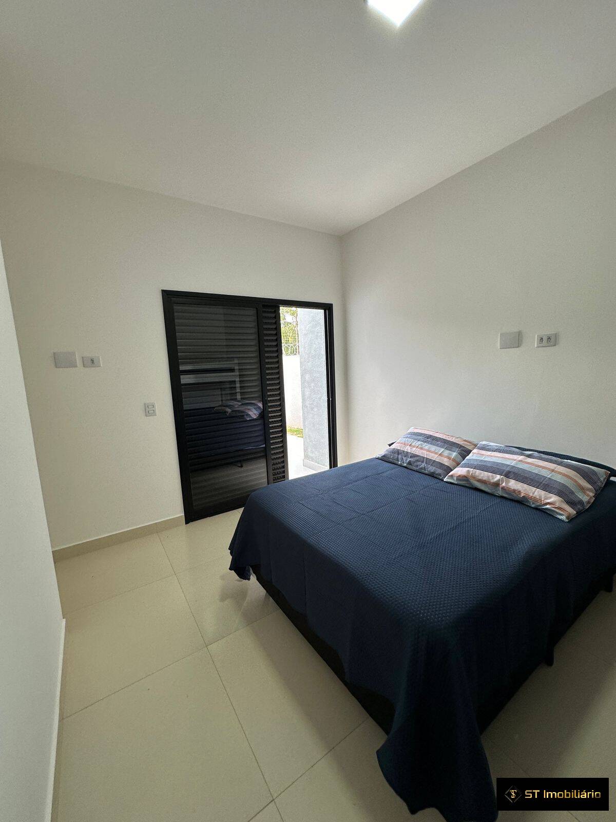 Casa à venda com 3 quartos, 170m² - Foto 9