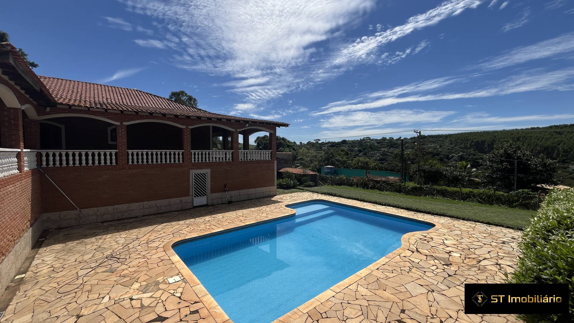 Fazenda à venda com 4 quartos, 396m² - Foto 9