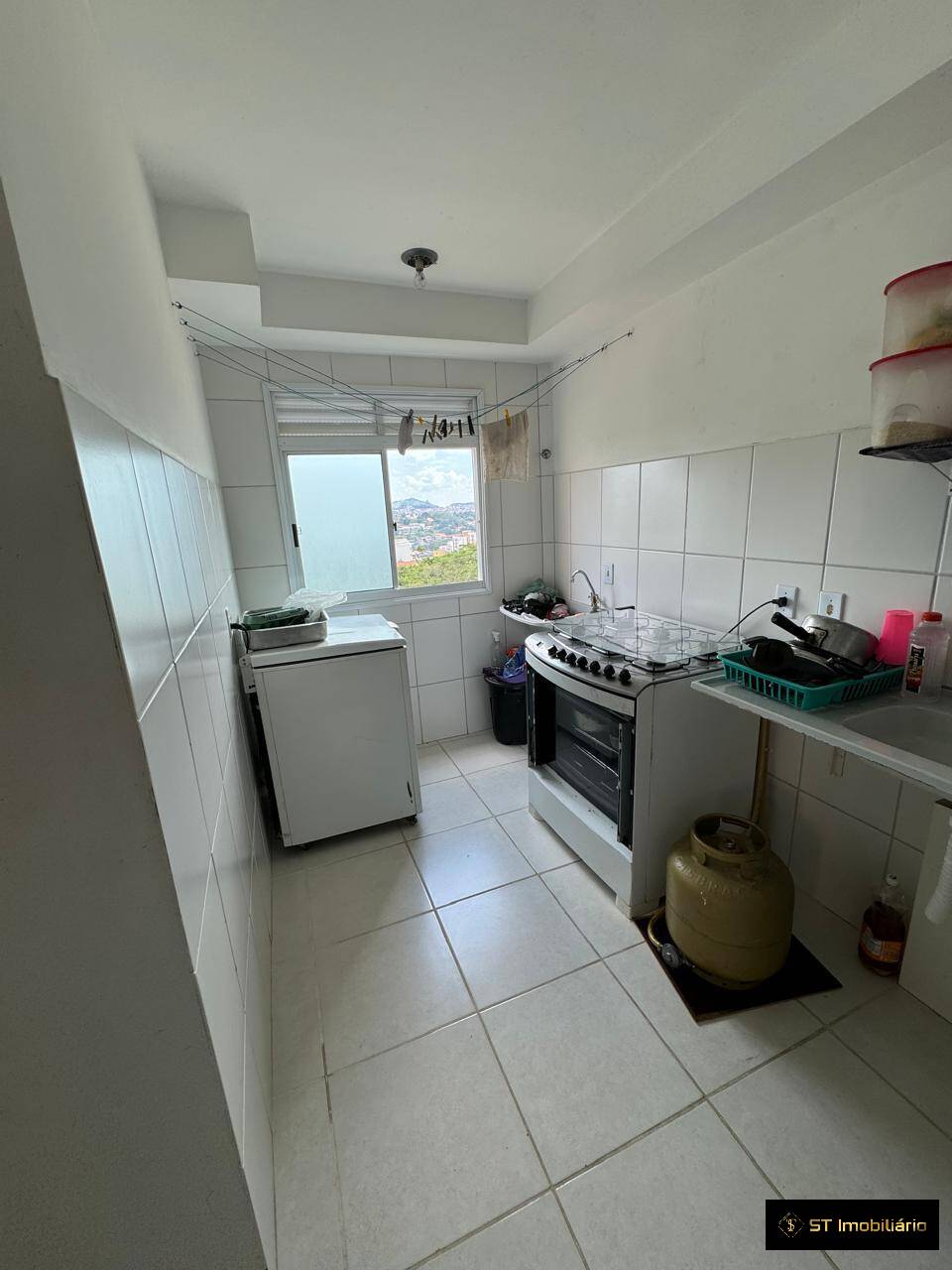 Apartamento à venda com 2 quartos, 70m² - Foto 1