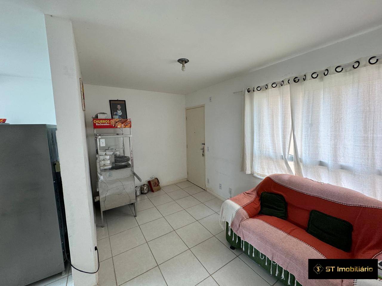 Apartamento à venda com 2 quartos, 70m² - Foto 2