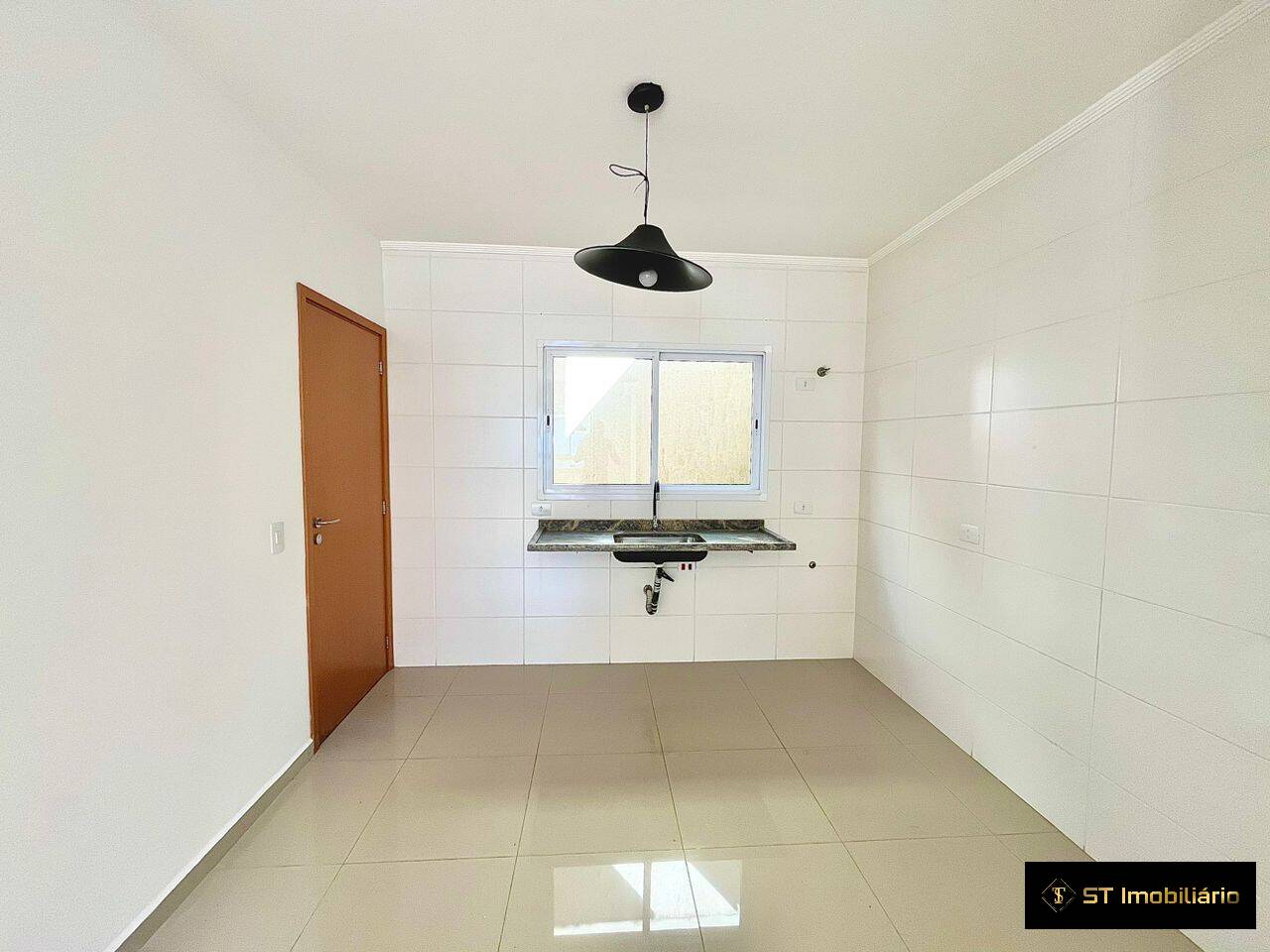 Casa à venda com 2 quartos, 73m² - Foto 9