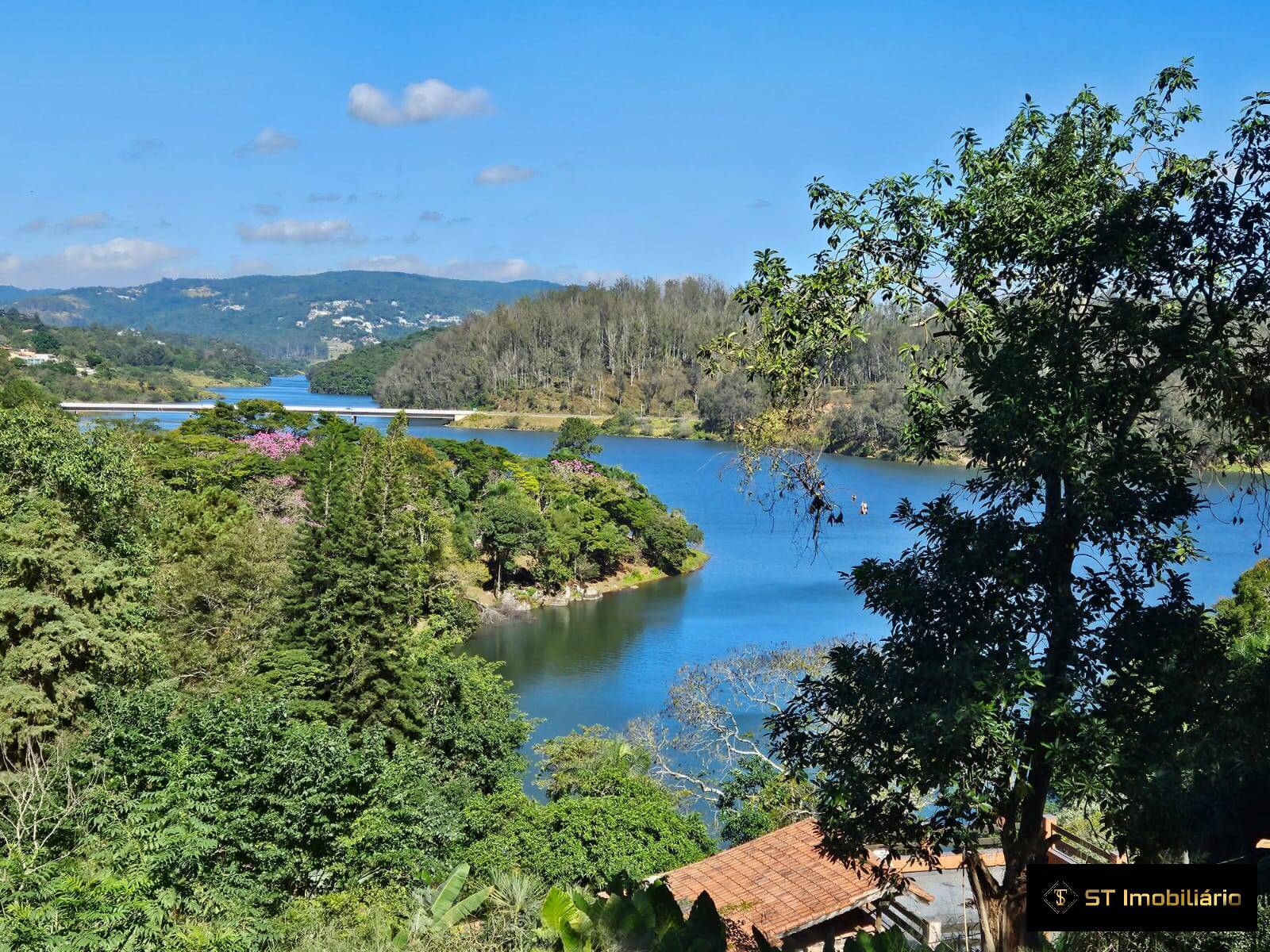 Fazenda à venda com 2 quartos, 1100m² - Foto 2