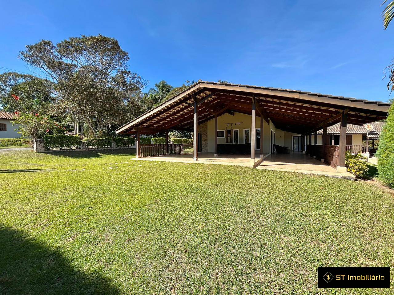 Fazenda à venda com 4 quartos, 2410m² - Foto 3