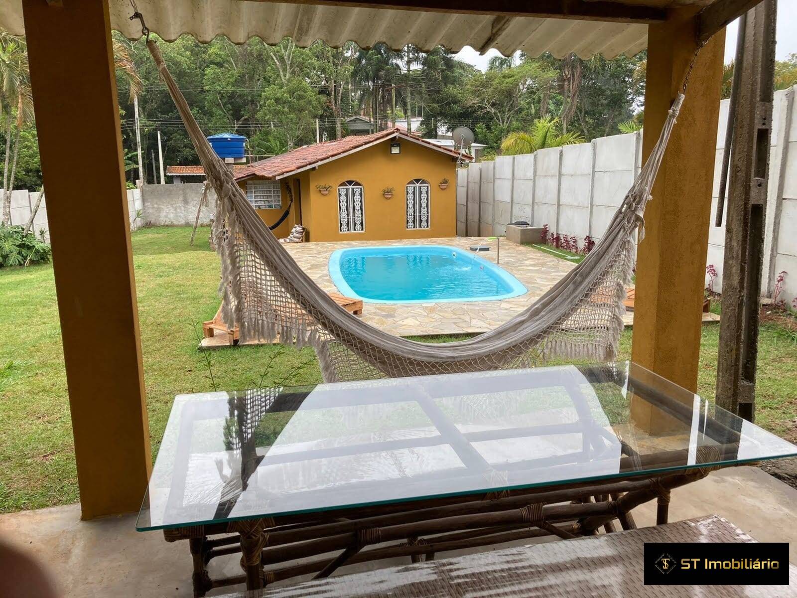 Fazenda à venda e aluguel com 3 quartos, 150m² - Foto 1