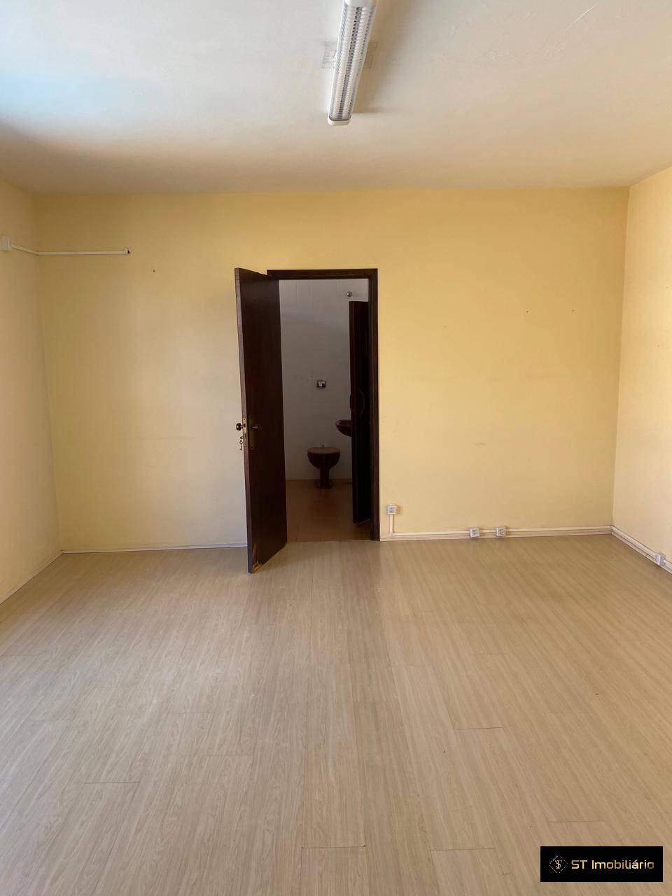 Casa para alugar com 3 quartos, 360m² - Foto 8