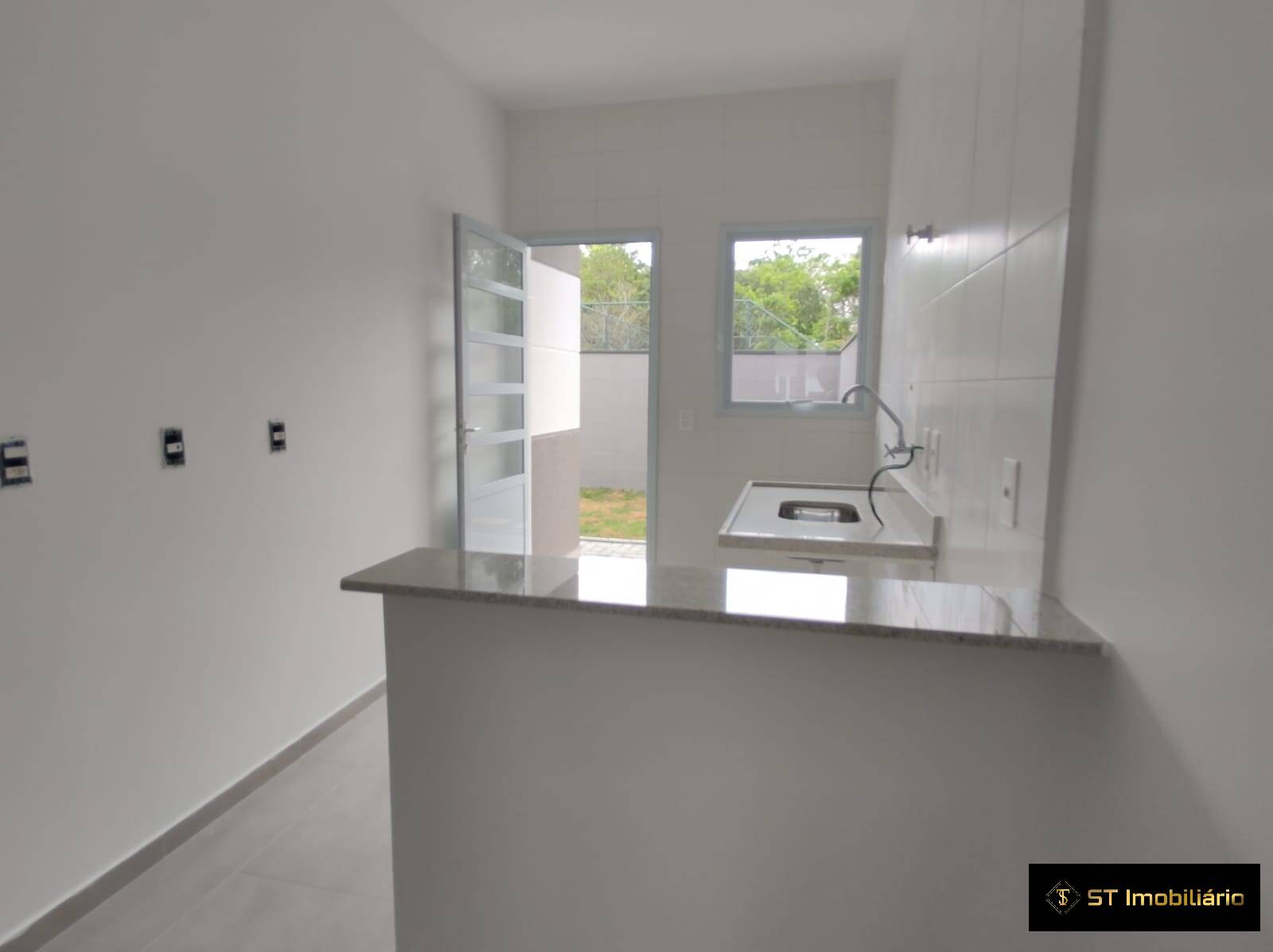 Casa à venda com 2 quartos, 54m² - Foto 10