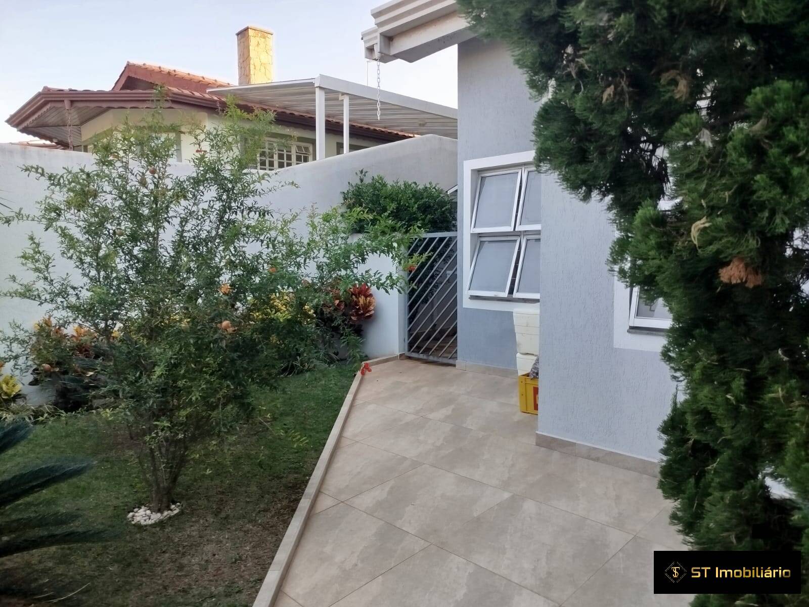 Casa à venda com 5 quartos, 345m² - Foto 7