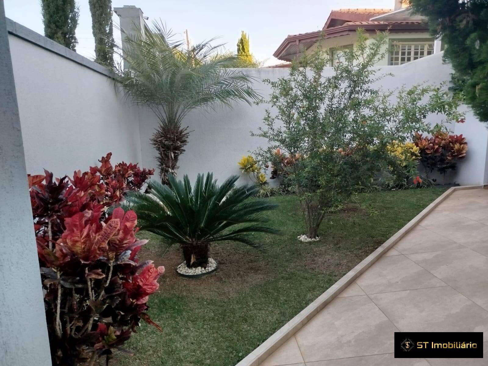 Casa à venda com 5 quartos, 345m² - Foto 8