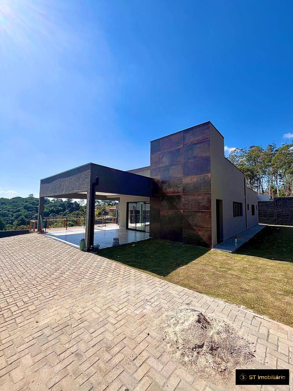 Fazenda à venda com 3 quartos, 220m² - Foto 2