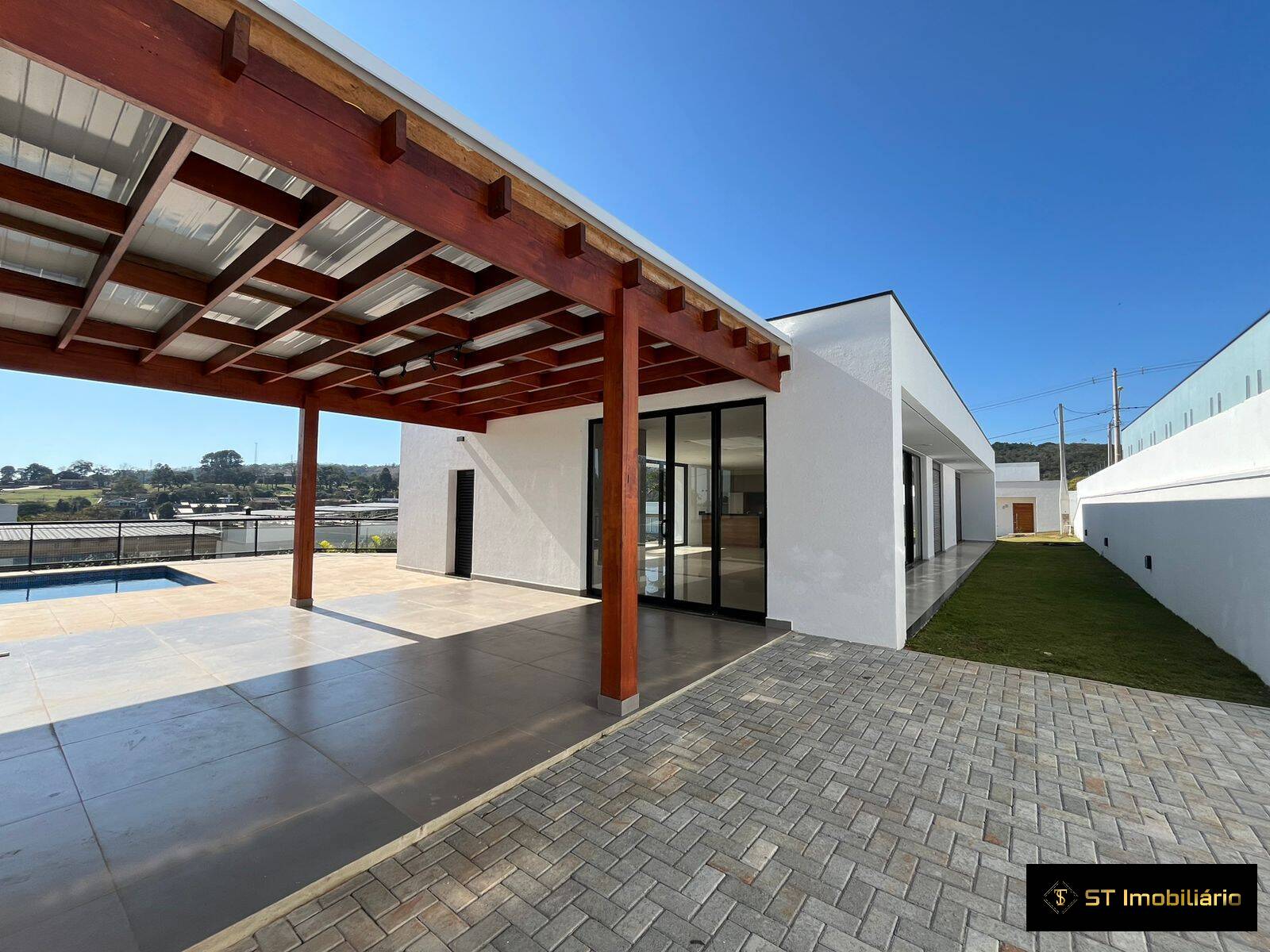 Casa à venda com 3 quartos, 320m² - Foto 6