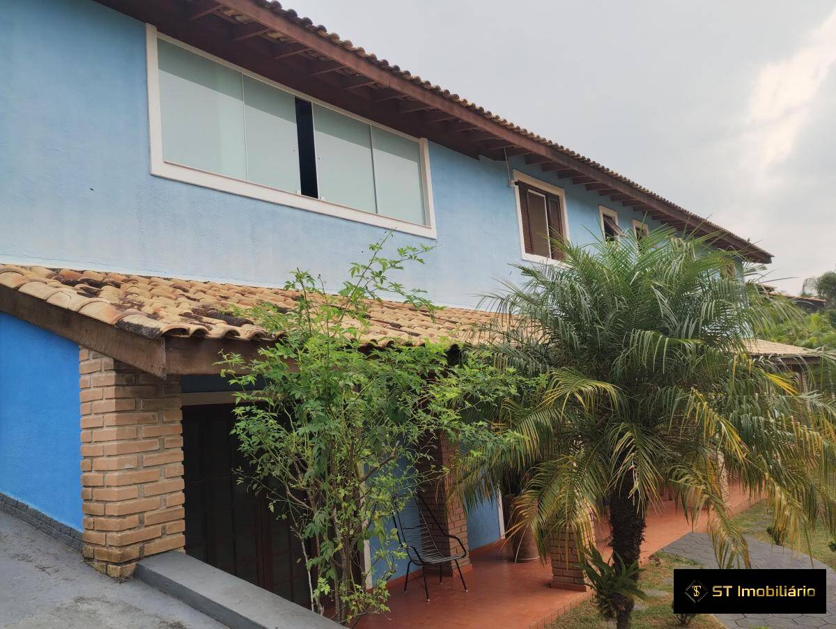 Fazenda à venda com 3 quartos, 268m² - Foto 1