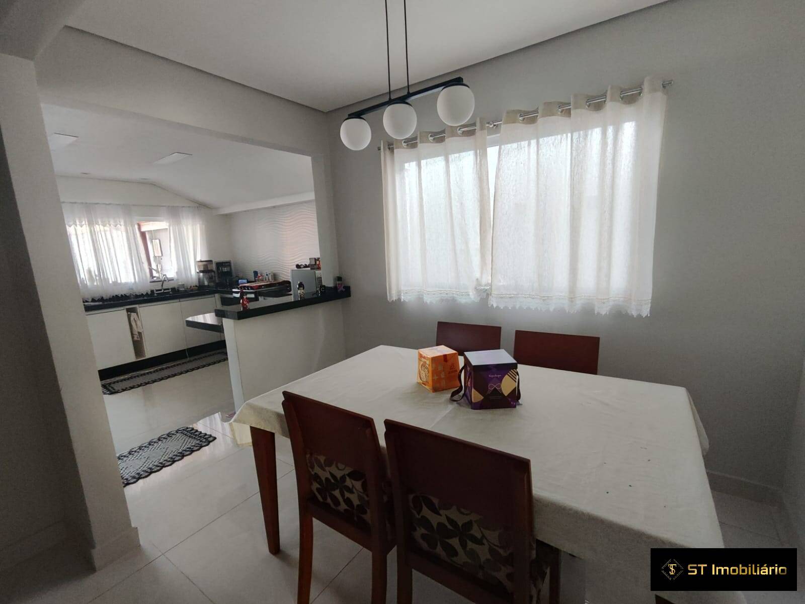 Casa à venda com 4 quartos, 150m² - Foto 12