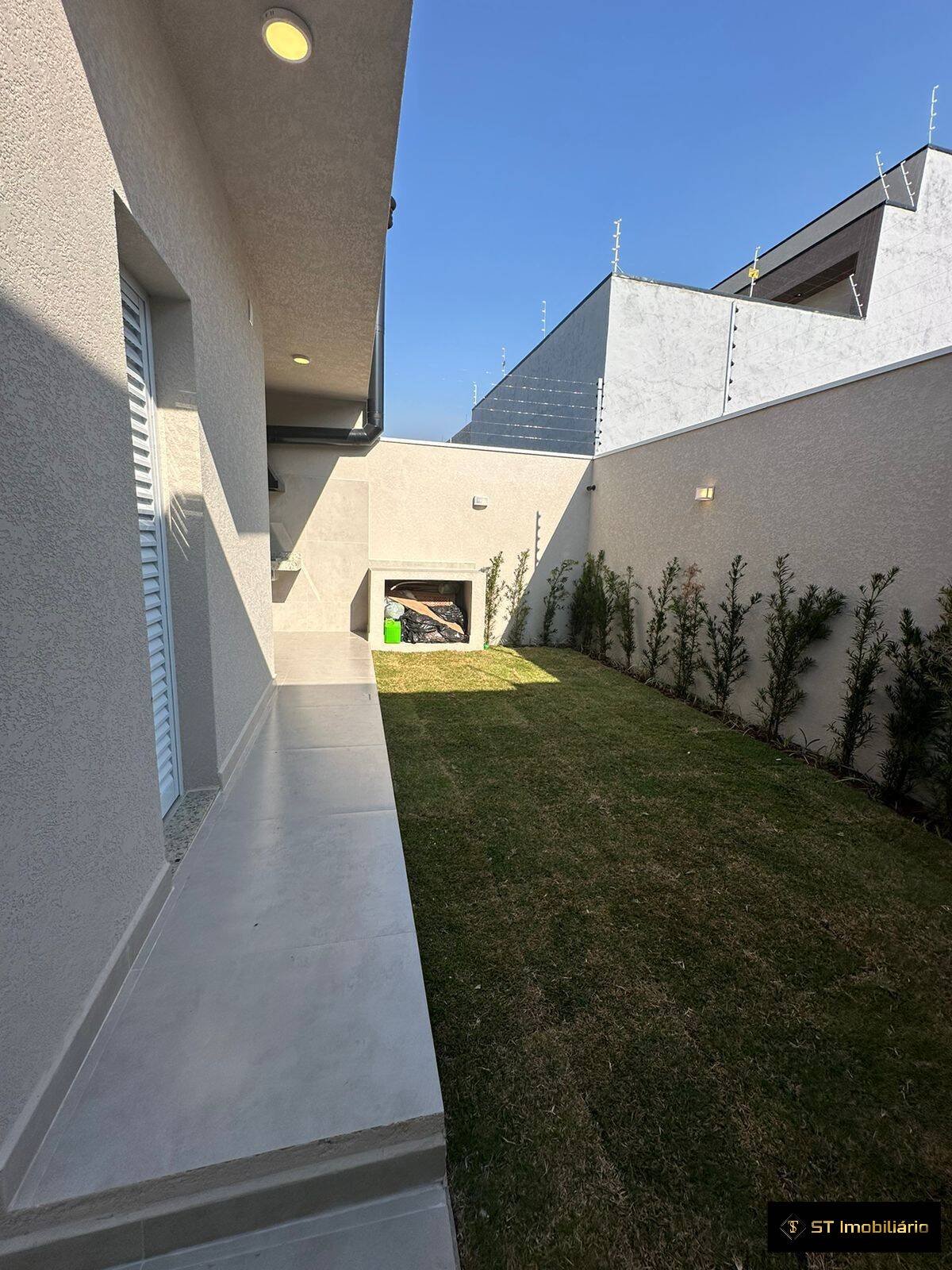 Casa à venda com 3 quartos, 92m² - Foto 14