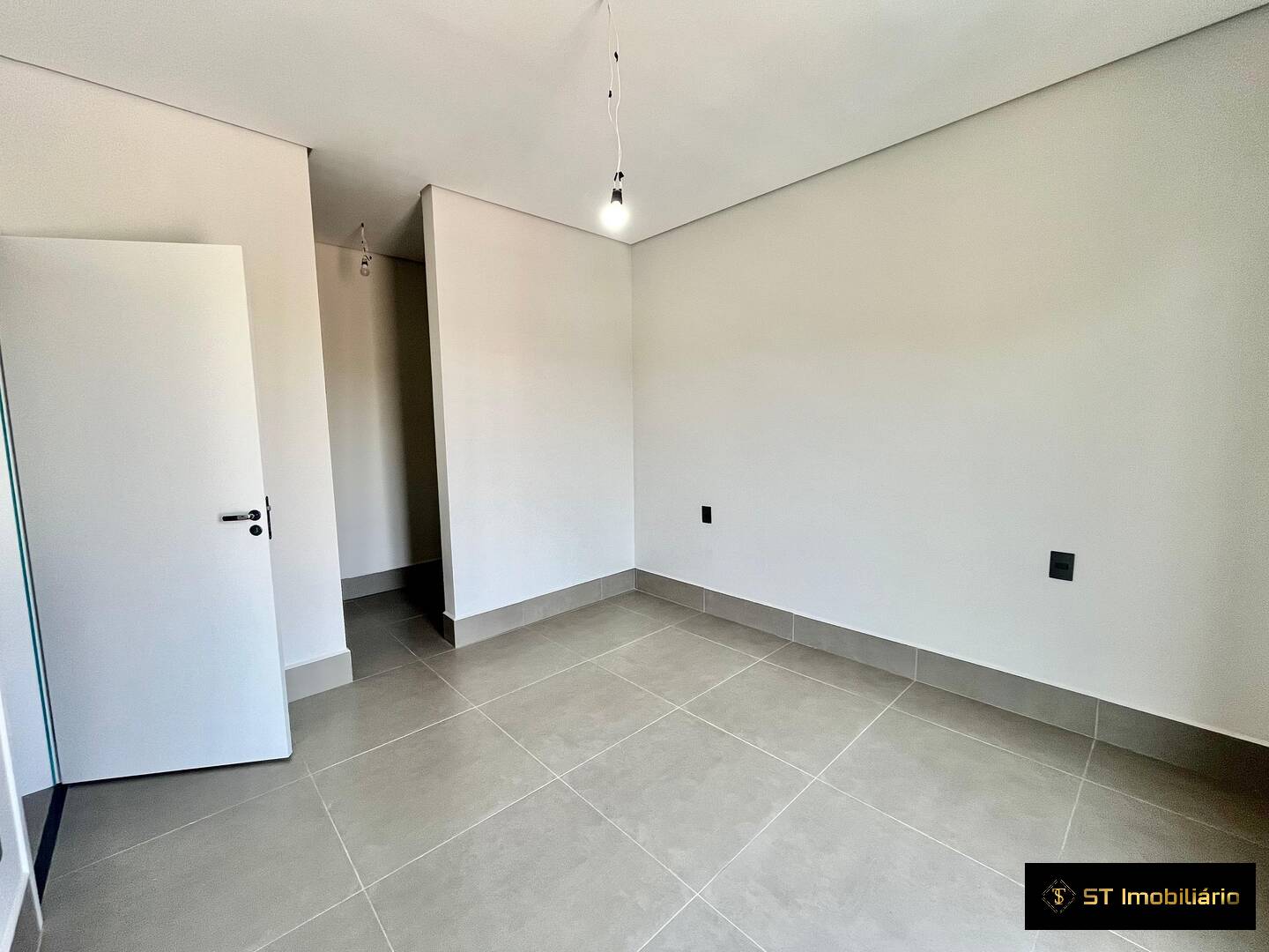 Casa de Condomínio à venda com 4 quartos, 286m² - Foto 17