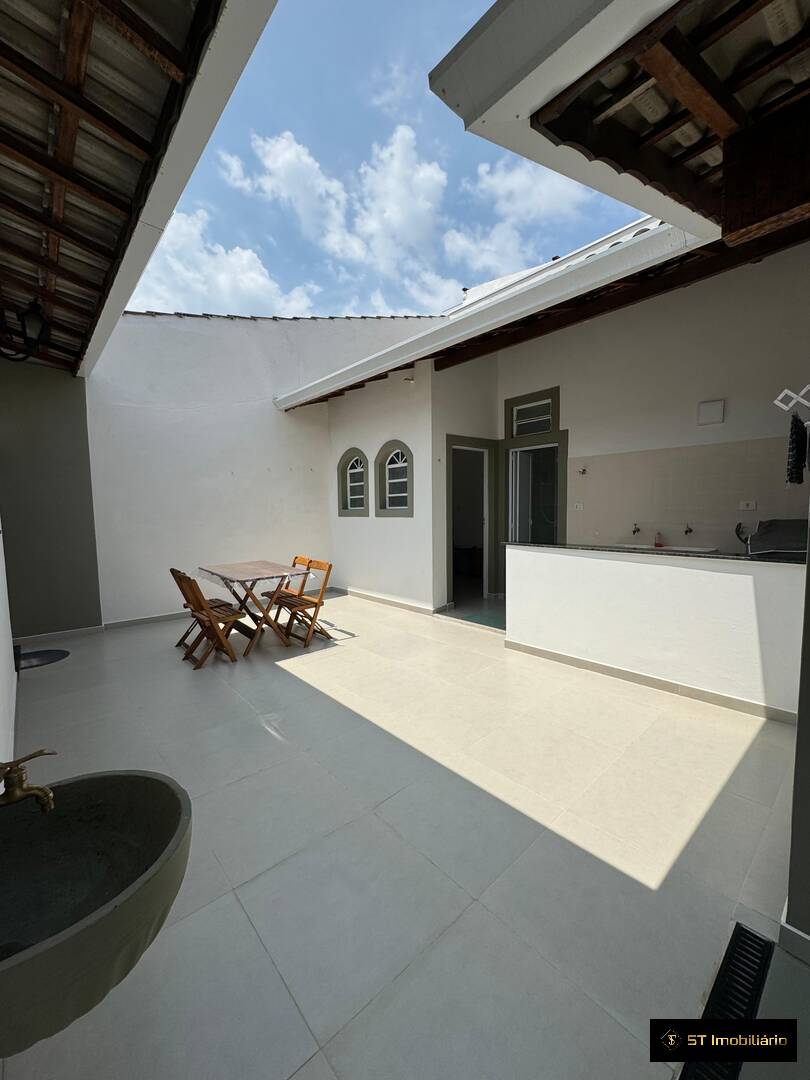 Casa à venda com 3 quartos, 120m² - Foto 14