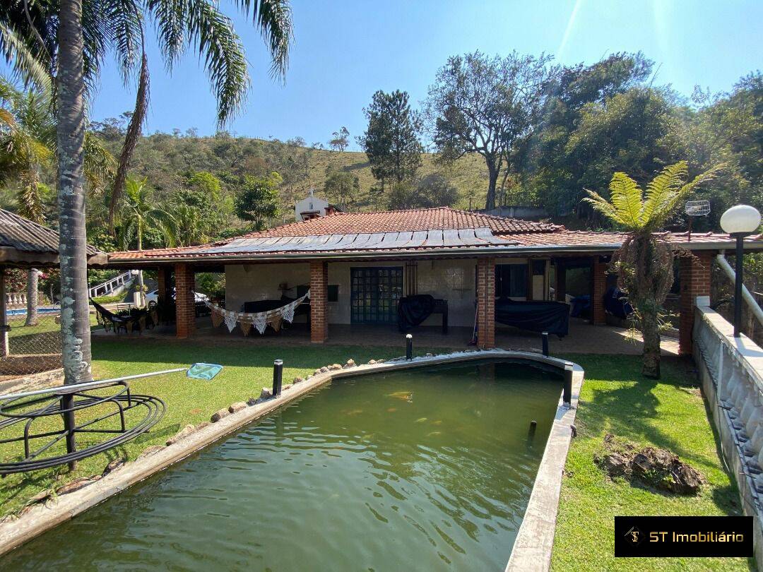 Fazenda à venda com 3 quartos, 300m² - Foto 2