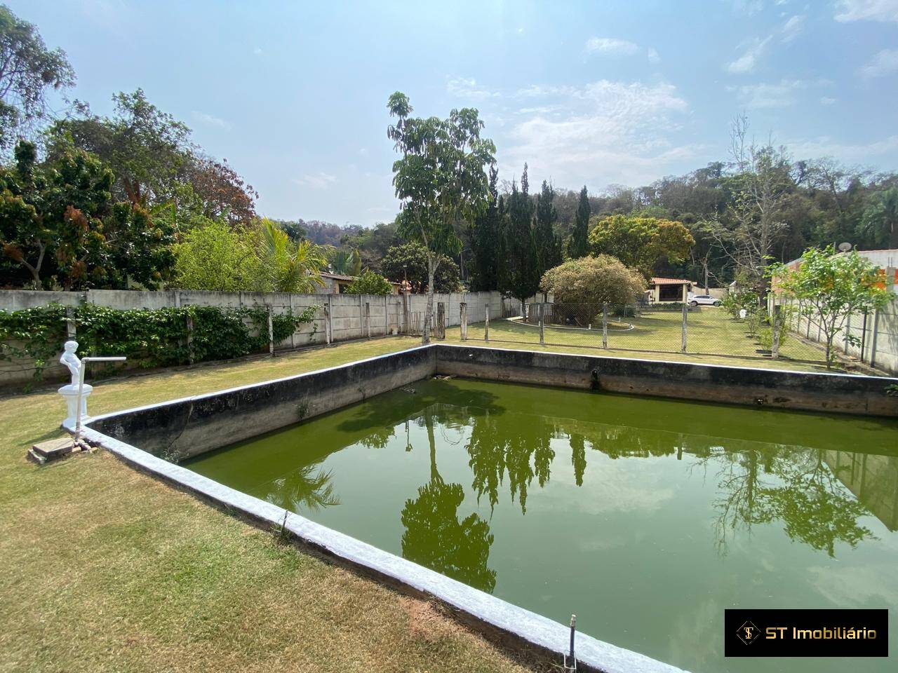 Fazenda à venda com 3 quartos, 1200m² - Foto 2