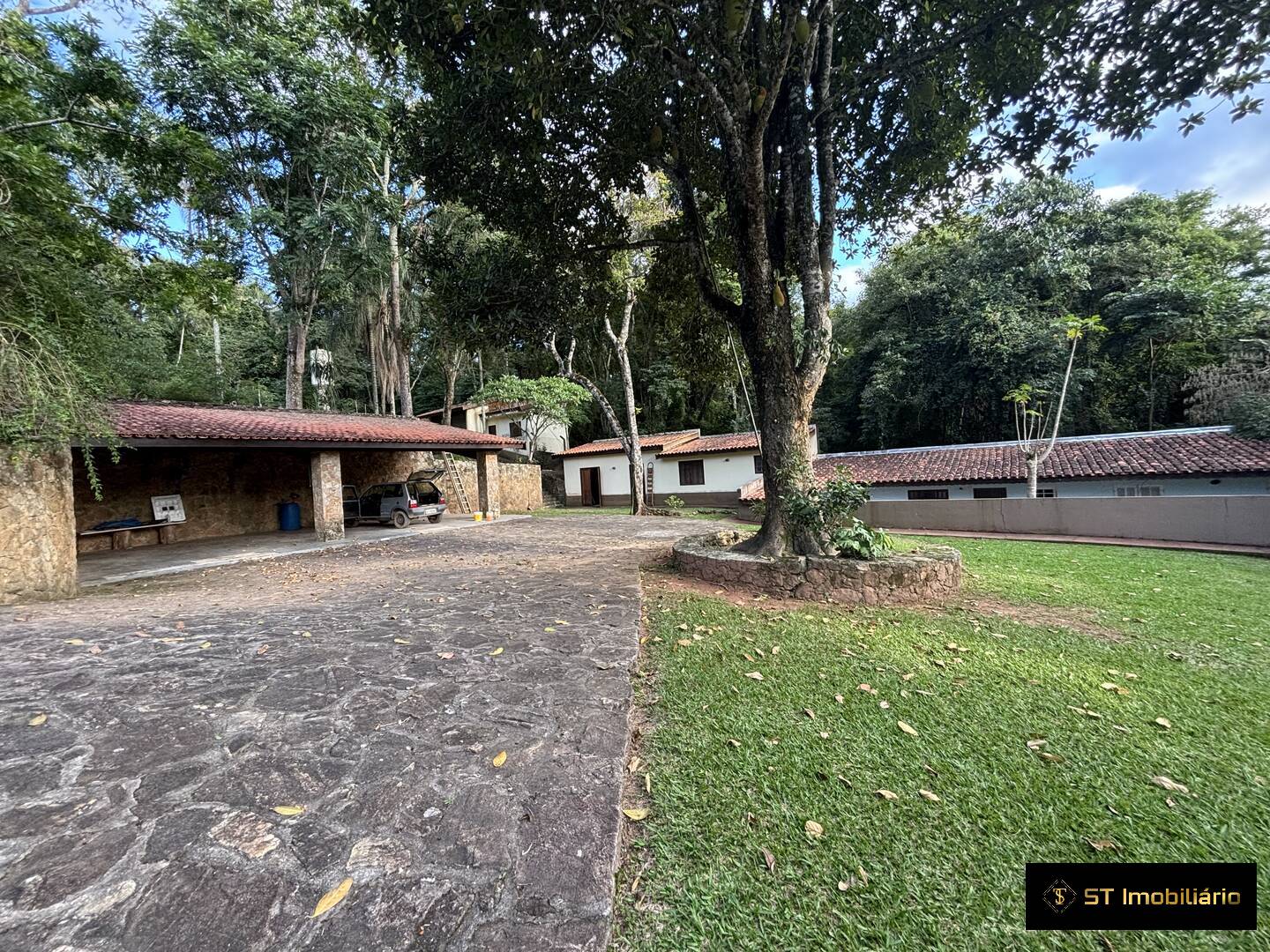 Fazenda à venda com 4 quartos, 850m² - Foto 27