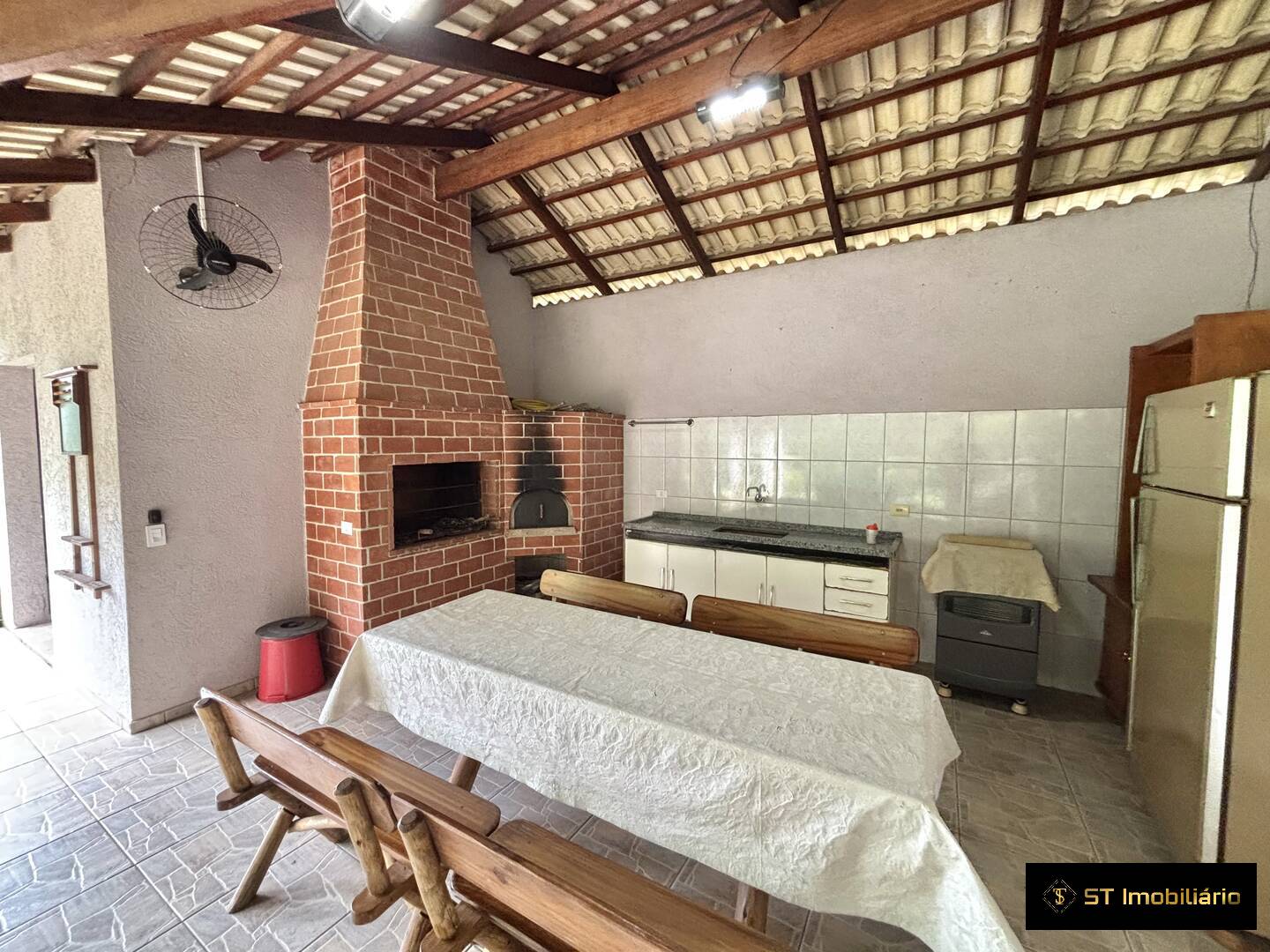 Fazenda à venda com 3 quartos, 251m² - Foto 12