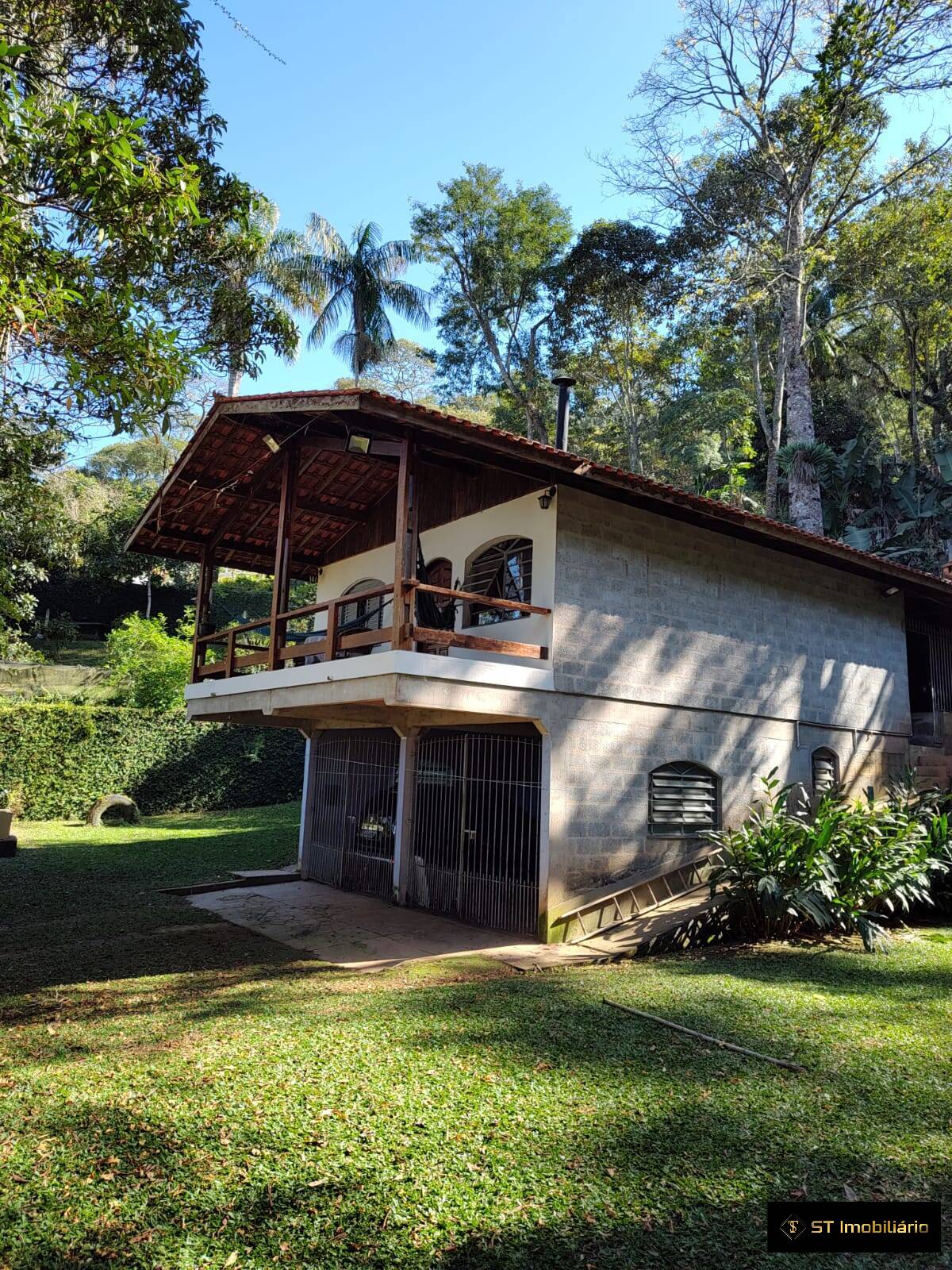 Fazenda à venda com 3 quartos, 150m² - Foto 1